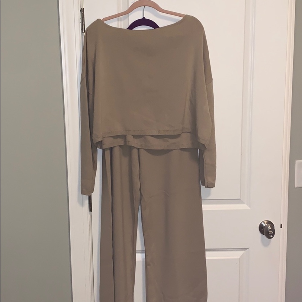 Off the Shoulder Tan Knit Sweatsuit